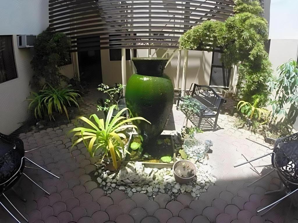 Rich Manor Pension House Cagayan de Oro Buitenkant foto