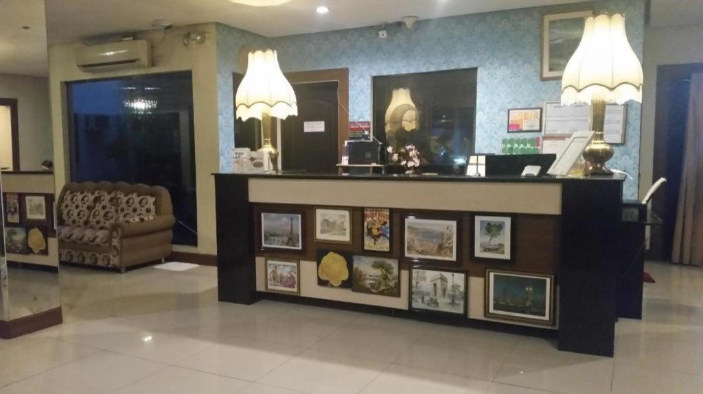 Rich Manor Pension House Cagayan de Oro Buitenkant foto