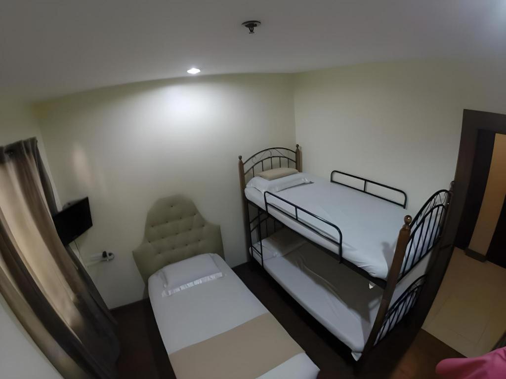 Rich Manor Pension House Cagayan de Oro Buitenkant foto
