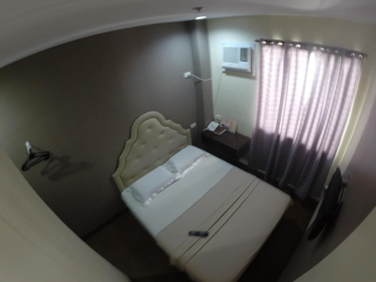 Rich Manor Pension House Cagayan de Oro Buitenkant foto